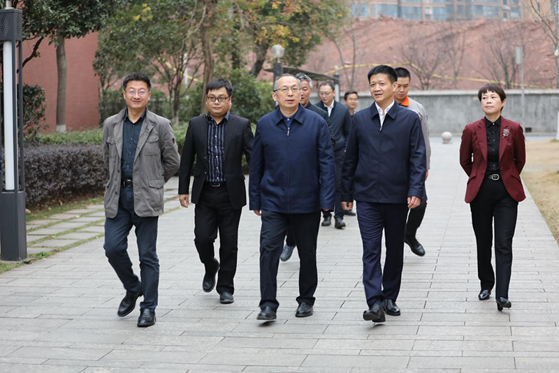 省人力资源和社会保障厅副厅长廖跃贵一行来MK体育·(国际)官方网站调研