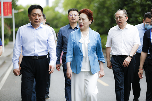 省人社厅党组书记、厅长唐白玉一行到MK体育·(国际)官方网站调研湖南省第一届职业技能大赛筹备情况