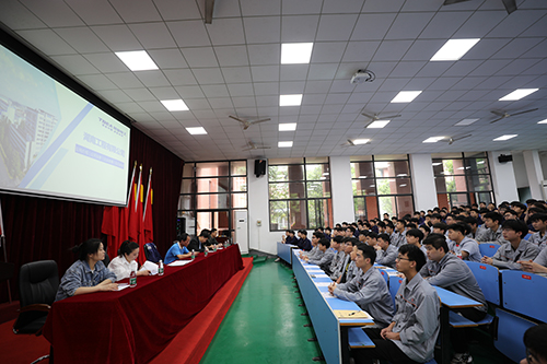 世界机械500强企业上门揽才 MK体育·(国际)官方网站90名学子毕业前一年被企业录用