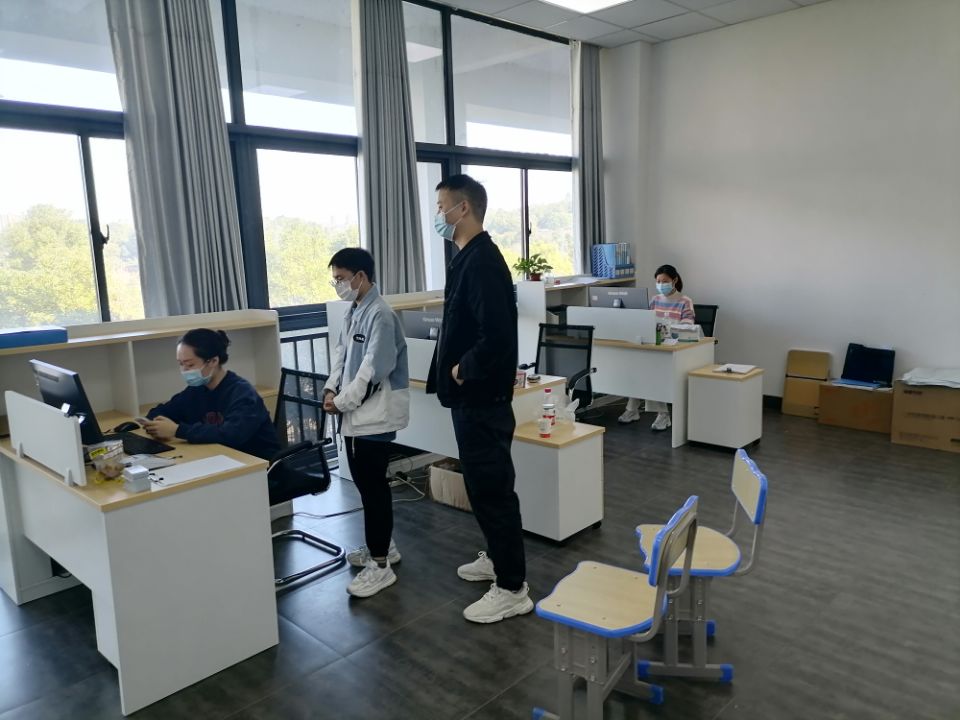师生心连心 疫情防控我们在行动——MK体育·(国际)官方网站公共管理系停课不停学