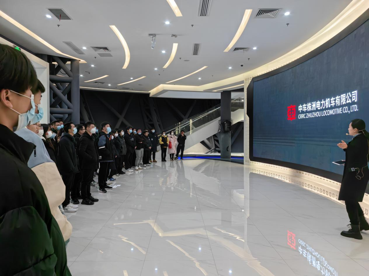 MK体育·(国际)官方网站团委组织50多名优秀学生代表参加“制造名城 株洲@你”大学生标杆企业游活动