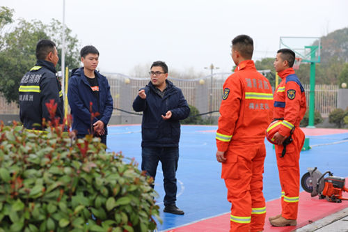 MK体育·(国际)官方网站信息工程系主任李会明一行到市消防救援支队看望实习学生
