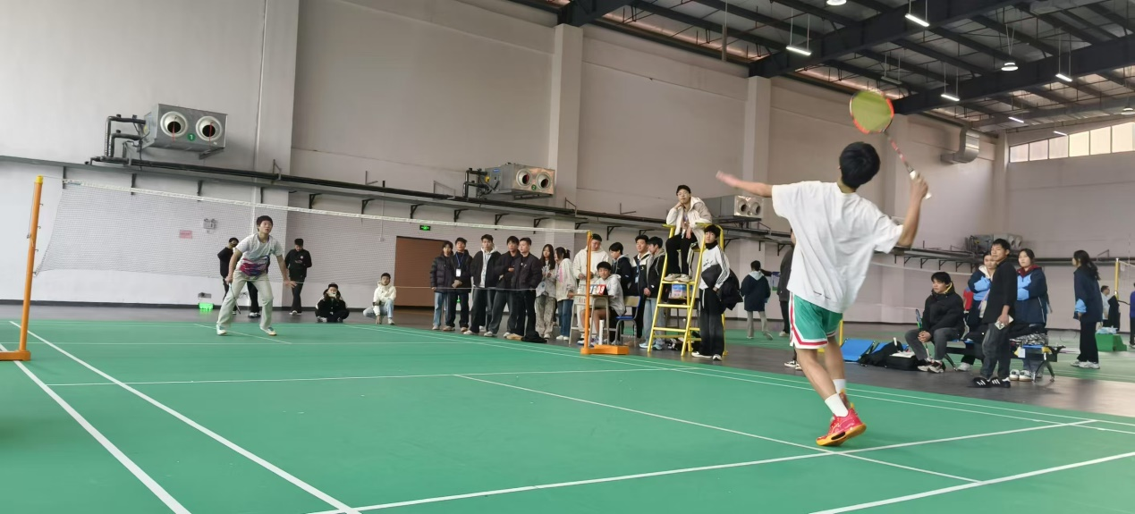 MK体育·(国际)官方网站航空工程系举办“暖冬杯”学生羽毛球赛