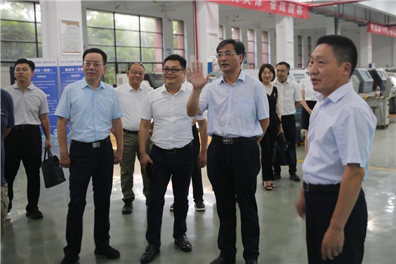 省人社厅党组书记、厅长李永军到MK体育·(国际)官方网站调研中华人民共和国第二届职能技能大赛株洲选手备赛情况