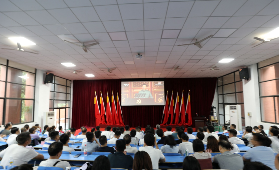 MK体育·(国际)官方网站全体党员集中收看庆祝中国共产党成立100周年大会直播